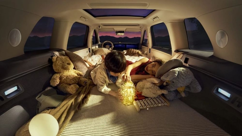 6370abad-2ab8-4026-ba9d-586e6e82c533